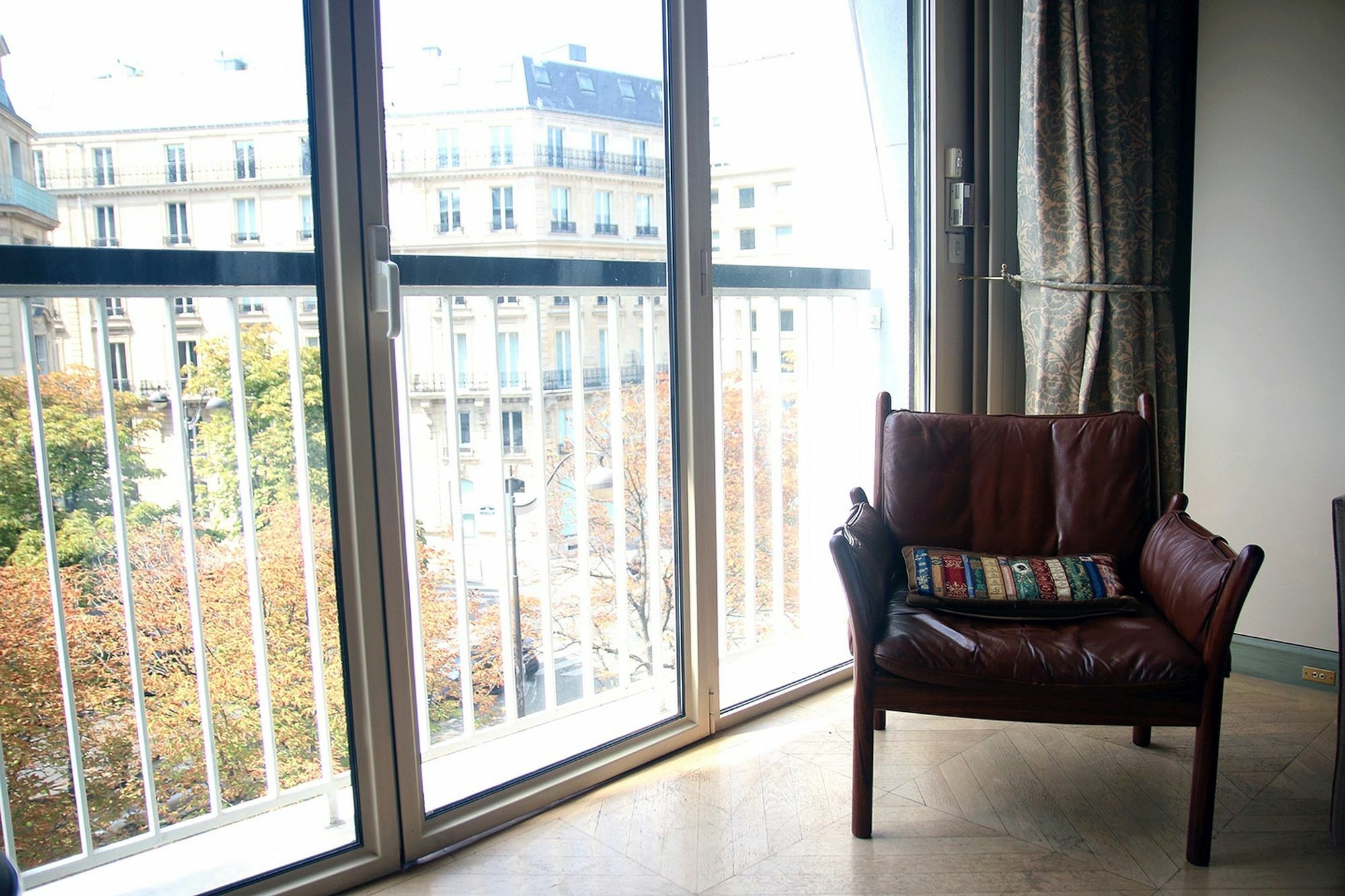 Pelican - Apt. Near Eiffel Tower Apartment
